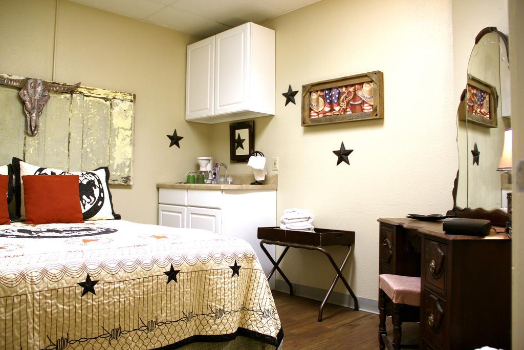 A Place To Stay Rooms Bandera Buitenkant foto
